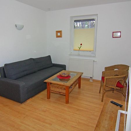 Inviting Holiday Home With Garden Трасенхайде Екстериор снимка