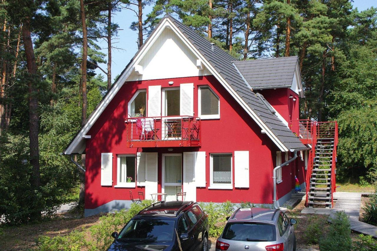 Inviting Holiday Home With Garden Трасенхайде Екстериор снимка