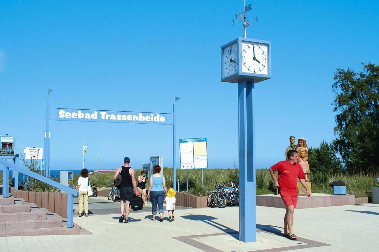 Inviting Holiday Home With Garden Трасенхайде Екстериор снимка